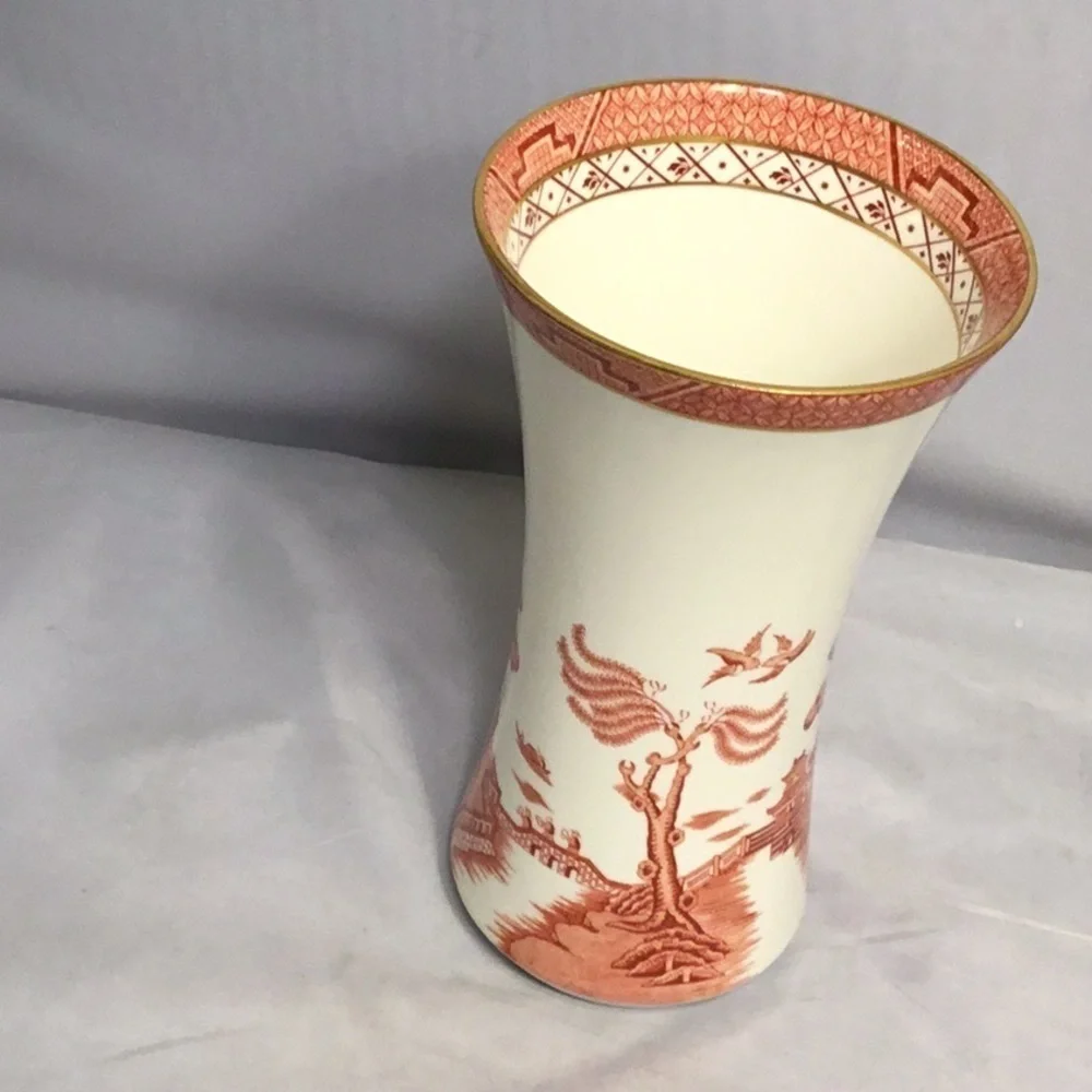 ROYAL DOULTON 1981 RED BOOTHS REAL OLD‎ WILLOW TC 1126 MADE IN ENGLAND